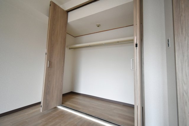 ベル上甲子園の収納|クローゼット