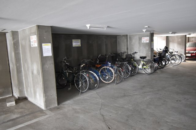 ベル上甲子園のその他共用部分|自転車置き場
