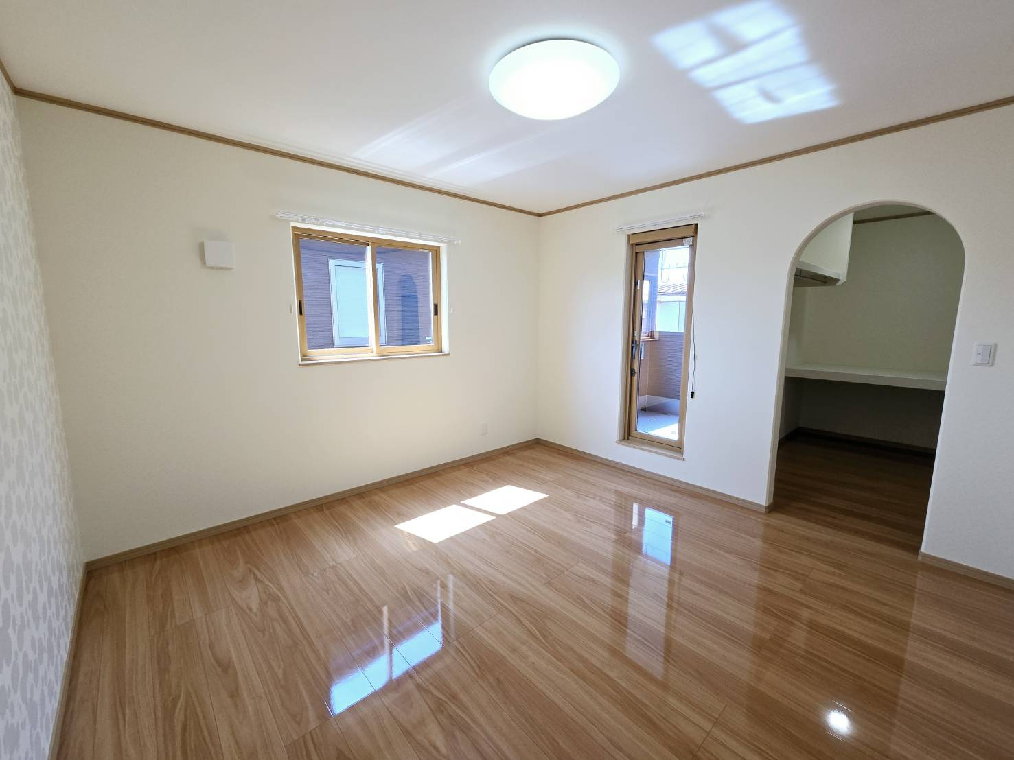 八戸市多賀台3丁目　A棟　新築建売の洋室