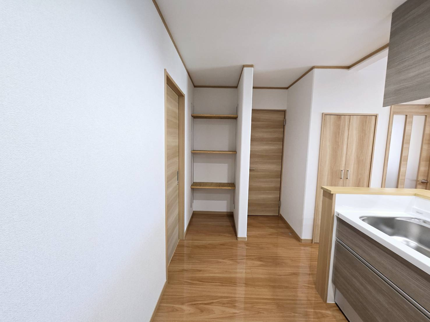 八戸市多賀台3丁目　A棟　新築建売の収納