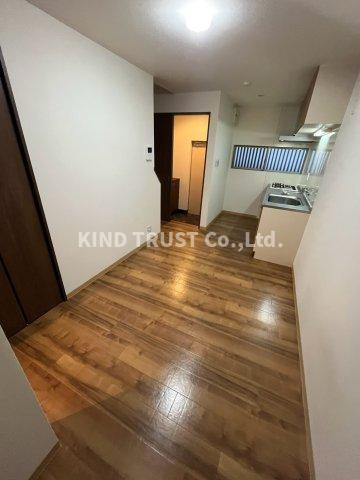 Re.Terrace本庄東02の内装|明るい室内です