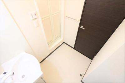 【内装】 | レオネクストイン園部 | 独立洗面台を完備しており女性の方にはおススメ！