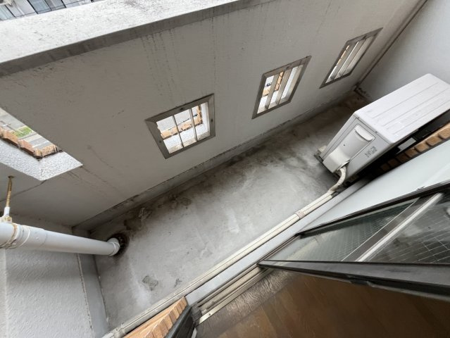 ハートイン尼ヶ坂｜名古屋市の賃貸ならMy賃貸のバルコニー|ハートイン尼ケ坂
※リフォーム前