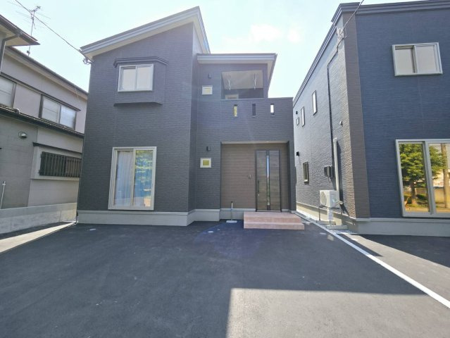 八戸市多賀台3丁目　B棟　新築建売の外観