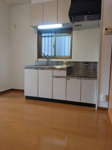 【キッチン】 | エルフィーノ宮前 | 別号室の写真になります。現況優先。