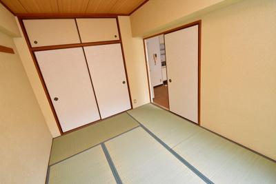 【内装】 | ギャレ近大前