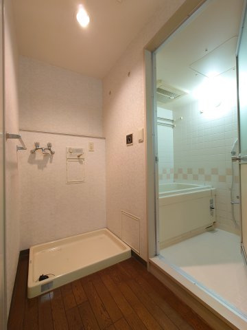 アーバンみらい東大宮東三番街　3号棟の玄関