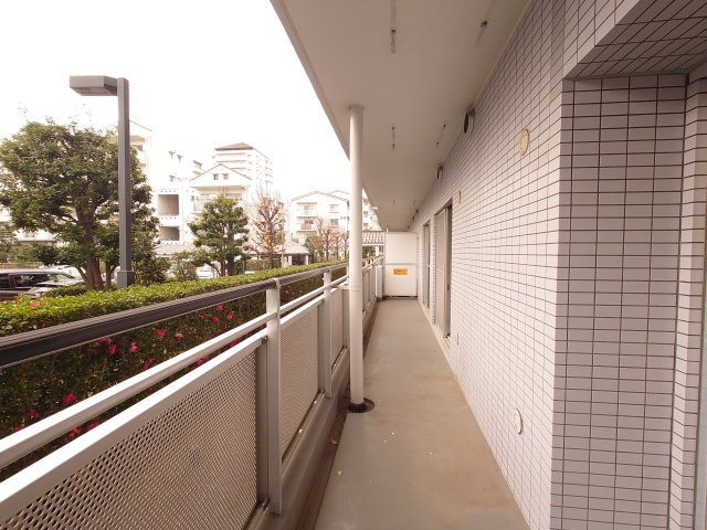 アーバンみらい東大宮東三番街　3号棟のバルコニー