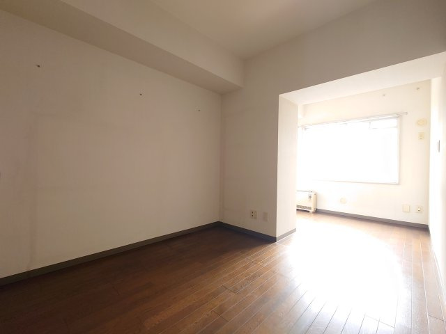 アーバンみらい東大宮東三番街　3号棟の洋室