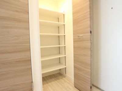 【玄関】 | AZALEA(アザリア)