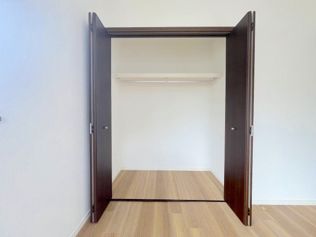 美しが丘南４丁目6-13戸建の収納