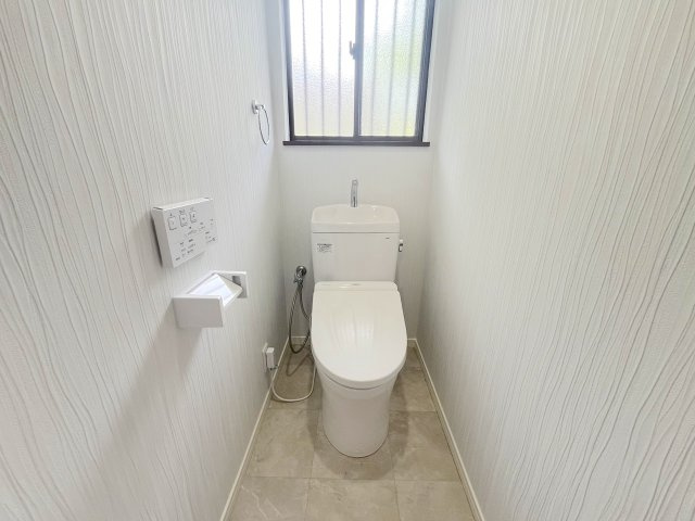 美しが丘南４丁目6-13戸建のトイレ