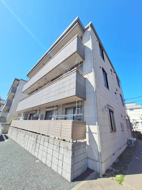 トリニティ　イーストの外観