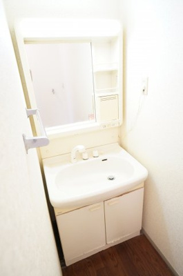 【独立洗面台】 | グランメール葛城 | ※同物件・同タイプの写真です。