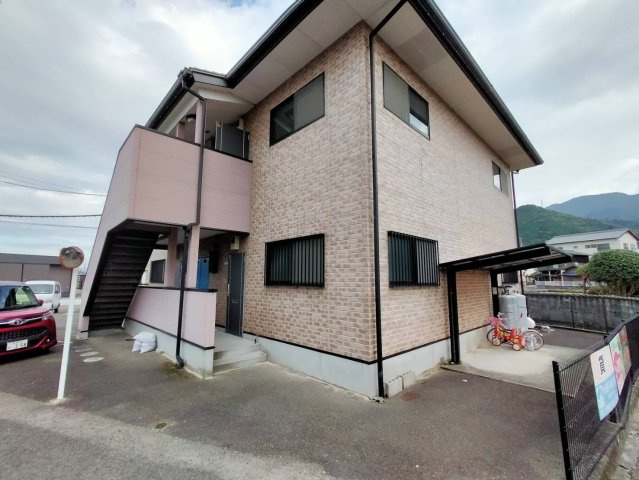 西条市大町37番1　収益物件の外観