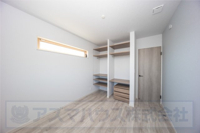 【洋室】 | ライフフィールド大野台1丁目Ⅲ　2号地 | 6帖の洋室！全居室6帖以上の広さがあり、プライベートタイムもゆったり快適にお過ごしいただけます。