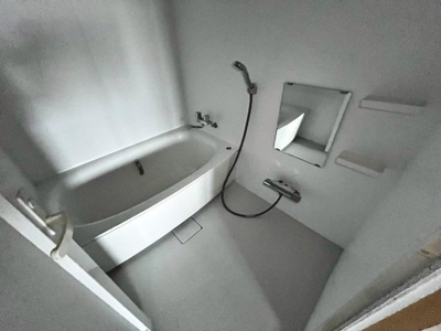 【浴室】 | 光明池アーバンライフ | 【浴室】浴室乾燥機付きですので、雨の日の洗濯物も安心ですね！