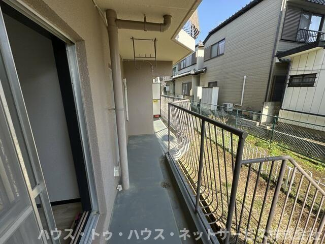 フラワーヒル豊四季のバルコニー