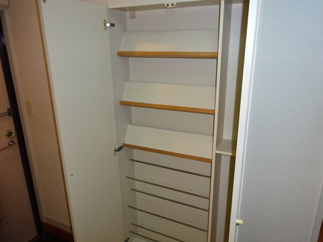 メゾン東小岩Ⅱの玄関|別部屋同タイプ