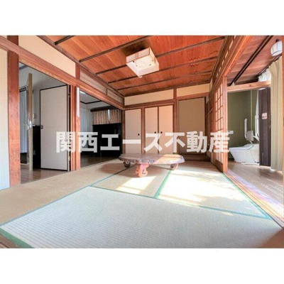 【寝室】 | 南本町２丁目貸家