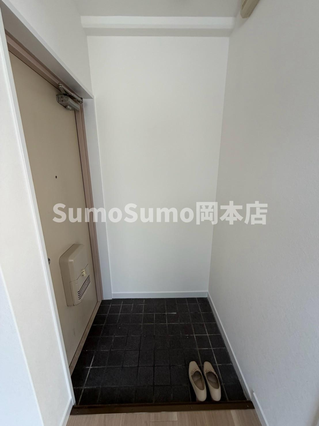 昴ビル の玄関|きれいな玄関です