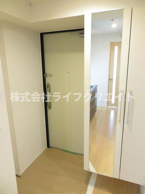 メゾンユウソウの玄関