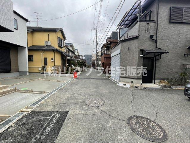 三井南町　新築一戸建ての前面道路含む現地写真|■物件内覧・資金計画相談・住宅ローン相談、リフォーム相談、お問合せ受付中■
※当日・翌日のご内覧、ご相談はお電話でのお問合せがスムーズです！
