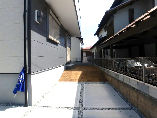 高倉台２丁目戸建の庭|中庭があります。