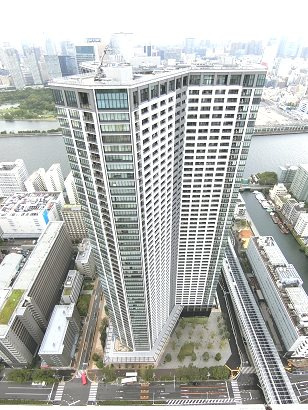 トライスター型タワーマンション。眺望、採光を確保します。