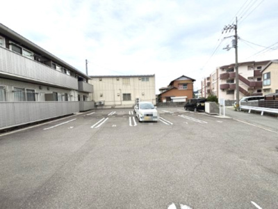 【駐車場】 | ベイブランシェ C棟