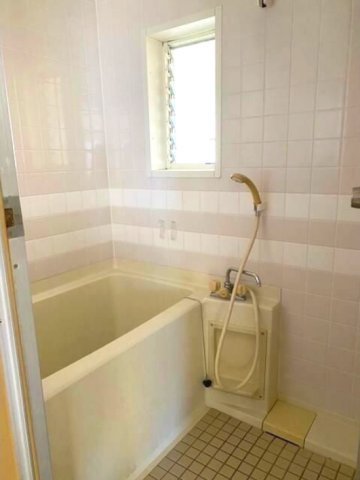 レジデンスFUTABAの浴室