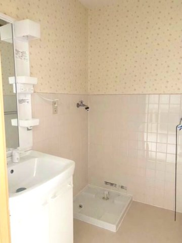 レジデンスFUTABAの洗面所