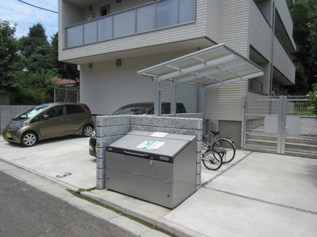 Ｍａｉｓｏｎ　ｄｅ　Ｏｎｚｅのその他共用部分|敷地内専用ダストボックス