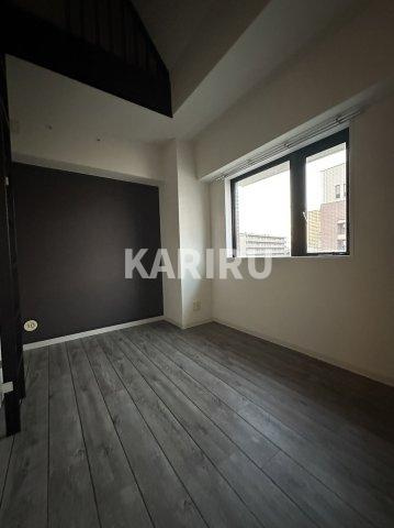 ユンヌ・ホワイエの居間・リビング