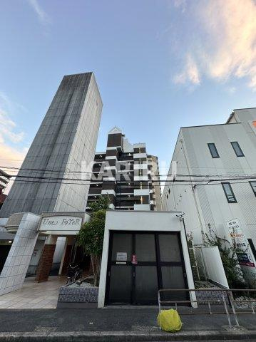 ユンヌ・ホワイエの外観