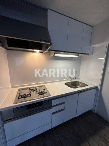 ユンヌ・ホワイエのキッチン