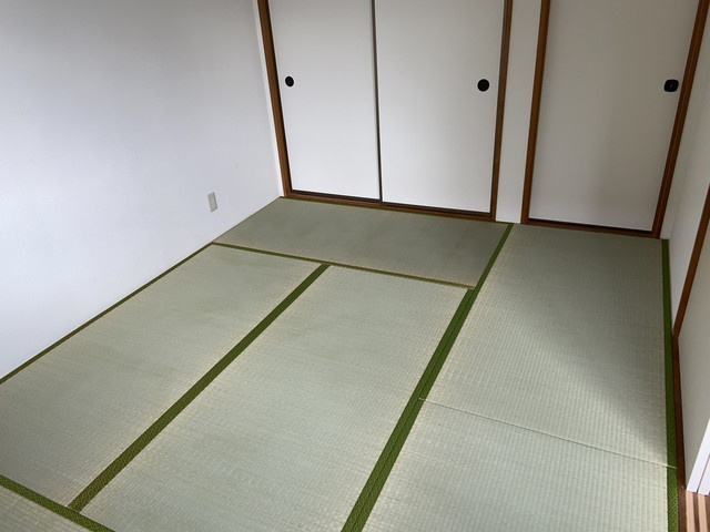 クレール松飛台の和室