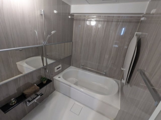 【浴室】 | ライオンズマンション北鈴蘭台第2 | お手入れのしやすいユニットバスです。