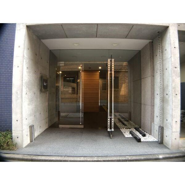 パルティール鶴舞　名古屋市賃貸　仲介手数料無料のエントランス