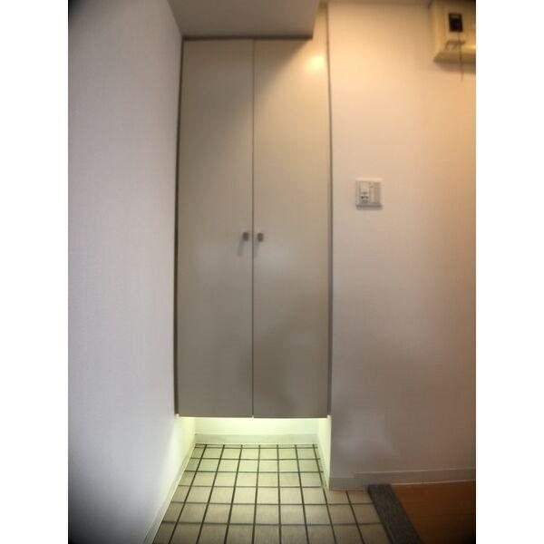 パルティール鶴舞　名古屋市賃貸　仲介手数料無料の玄関