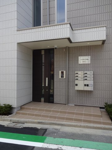 ウィステリア赤羽のエントランス