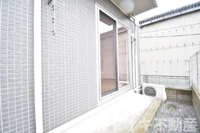 アリエッタ B棟の庭