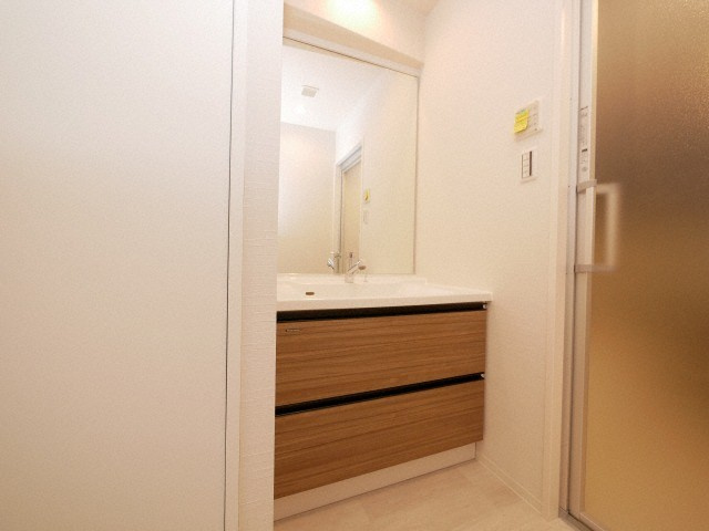 BRAVE北浜の独立洗面台