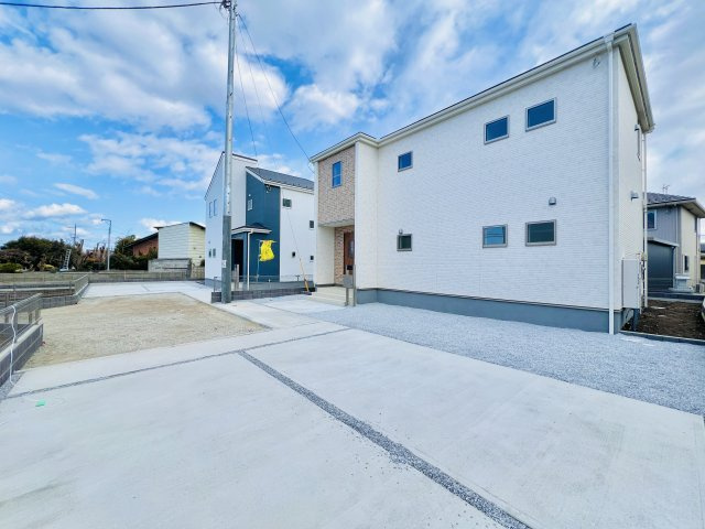 高崎正観寺の前面道路含む現地写真|敷地内なので、駐車が苦手な方にもおススメです♪
