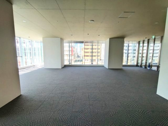 ｅｍＣＡＭＰＵＳ ＷＥＳＴ2階貸店舗の内装