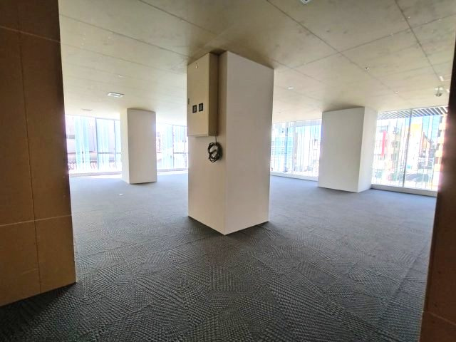 ｅｍＣＡＭＰＵＳ ＷＥＳＴ2階貸店舗の内装