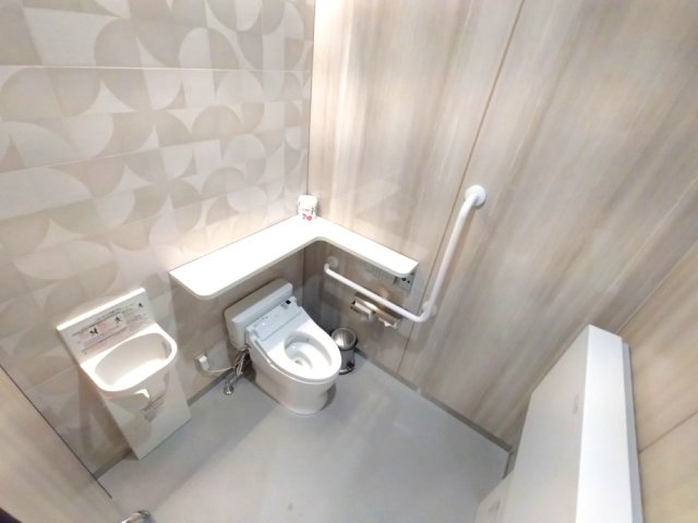 ｅｍＣＡＭＰＵＳ ＷＥＳＴ2階貸店舗のトイレ