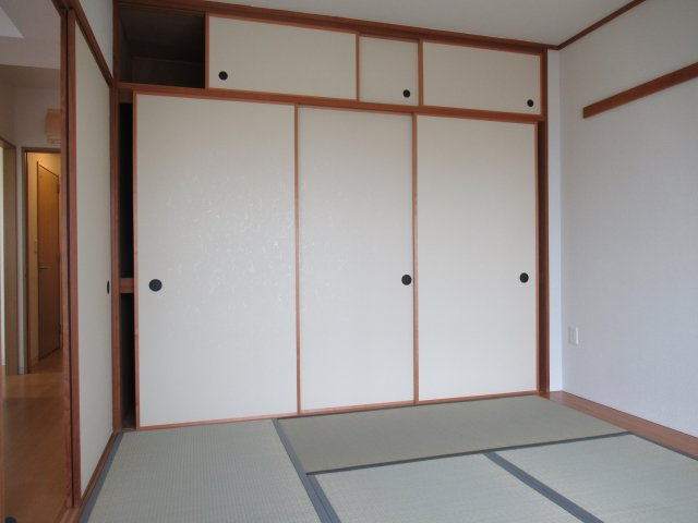 グリーンヒルズ東舞子３ＬＤＫの和室|和室があれば客間としても活用できます