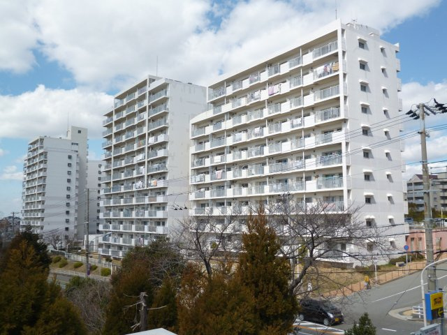 グリーンヒルズ東舞子３ＬＤＫ