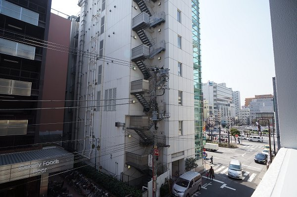 サンタモニカ亀戸の展望|バルコニーから亀戸北口ロータリーが望めます♪